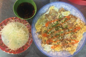 Ăn vặt Bột Chiên & Trứng Vịt Lộn - Phạm Văn Đồng