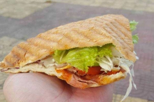 Ăn vặt Bruce Lee Kebab