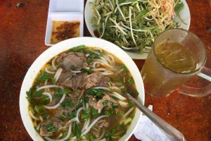 Ăn vặt Bún Bò 20K