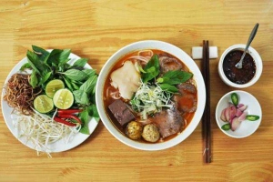 Ăn vặt Bún Bò Huế