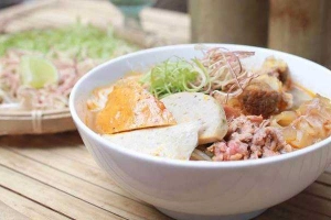 Ăn vặt Bún Bò Huế Xưa - Take Away - Phạm Thái Bường