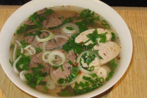 Ăn vặt Bún Bò - Nguyễn Thị Nhỏ