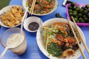 Ăn vặt Bún Cá & Bánh Đa Cá - Chợ Loong Tòong