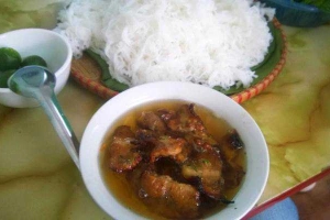 Ăn vặt Bún Chả & Nem Rán - Chùa Bộc