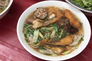 Ăn vặt Bún Cháo Bác Già