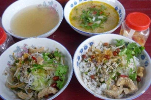 Ăn vặt Bún - Cơm Hến Loan