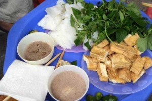 Ăn vặt Bún Đậu Mắm Tôm - Ngõ Chợ Khâm Thiên