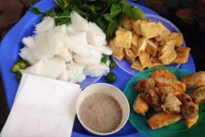Ăn vặt Bún Đậu Mẹt - Nguyễn Tuân