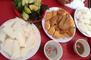 Ăn vặt Bún Đậu & Ốc Luộc - Phan Bội Châu