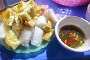 Ăn vặt Bún Đậu Vỉa Hè - Đại Học Hà Nội