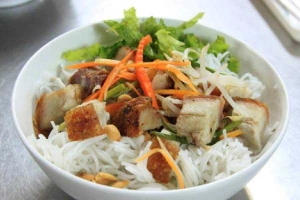 Ăn vặt Bún Mắm - Hùng Vương