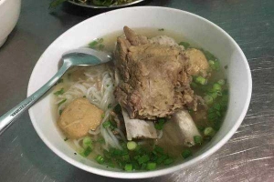 Ăn vặt Bún Mọc Sườn - Út Tịch