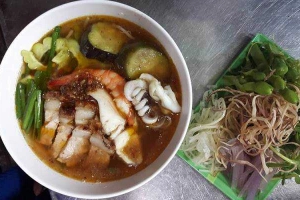 Ăn vặt Bún Nước Lèo Sóc Trăng - Quốc Lộ 13 Cũ
