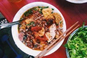 Ăn vặt Bún Ốc Đậu Giò - Chợ Xanh Định Công