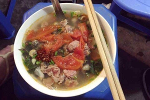 Ăn vặt Bún Ốc - Ngõ Chợ Khâm Thiên