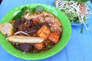 Ăn vặt Bún Riêu & Canh Bún