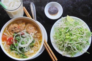 Ăn vặt Bún Riêu - Thái Nguyên