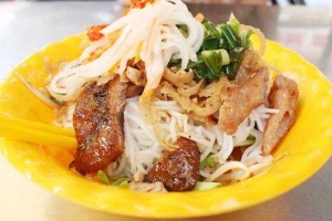 Ăn vặt Bún Thịt Nướng - Bờ Bao Tân Thắng