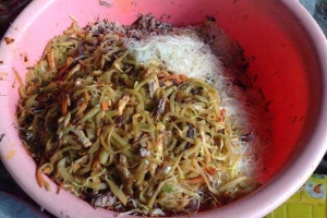 Ăn vặt Bún Trộn Mệ Già