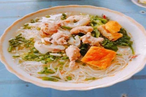 Ăn vặt Bún, Xôi & Bánh Mì - Tố Hữu