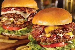 Ăn vặt Burger Tu - Nơ Trang Long