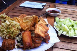 Ăn vặt Cá Viên Chiên - Lương Hữu Khánh