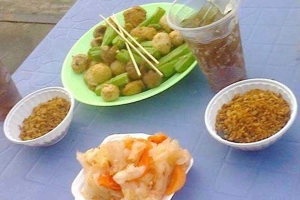 Ăn vặt Cá Viên Chiên - Trần Não