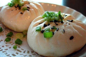 Ăn vặt Cẩm Tâm - Bánh Bao Thịt Trứng Cút