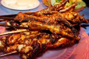 Ăn vặt Chân Gà Nướng - Bà Triệu
