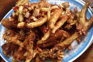 Ăn vặt Chân Gà Rang Sả Ớt