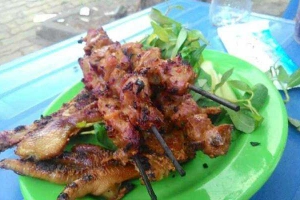 Ăn vặt Chân & Mề Gà Nướng Thu - Đường Số 2B