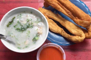 Ăn vặt Cháo Cá Hẻm 185