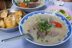 Ăn vặt Cháo Lòng Bình Dân - Trần Văn Ơn