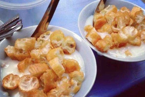 Ăn vặt Cháo Sườn Bách Khoa - Tạ Quang Bửu