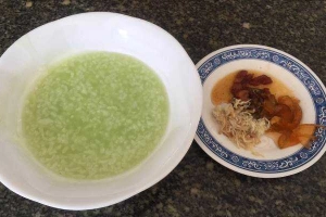 Ăn vặt Cháo Trắng Lá Dứa Cô Năm Tiên