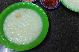 Ăn vặt Cháo Trắng Lá Dứa - Phạm Văn Hai
