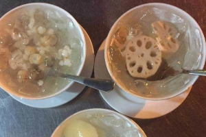 Ăn vặt Chè 31 Nguyễn Thị Minh Khai