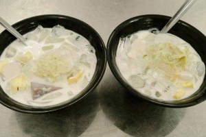 Ăn vặt Chè 476 - Nguyễn Thái Sơn