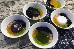 Ăn vặt Chè Anh Béo - Nguyễn Huy Tưởng