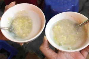 Ăn vặt Chè Bắp - Chè Đậu Ván & Tàu Phớ