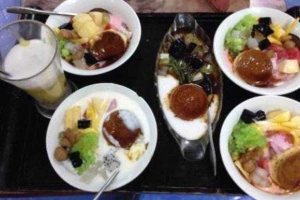 Ăn vặt Chè Bốn Mùa - Nguyễn Phong Sắc