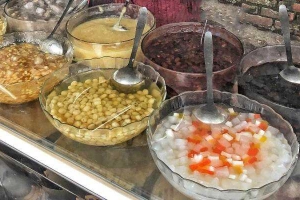 Ăn vặt Chè Các Loại - Ngõ Văn Chương