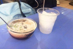 Ăn vặt Chè Chợ Đầm 10K