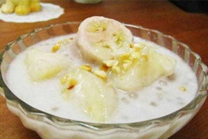 Ăn vặt Chè - Chuối Chưng - Yagurt - Lê Đại Hành