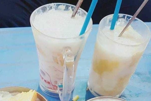 Ăn vặt Chè Cô Quy - Phạm Văn Hai