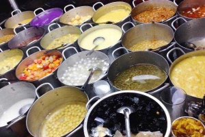 Ăn vặt Chè Cung Đình Huế 21 Món