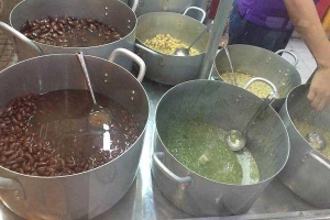 Ăn vặt Chè Cung Đình Huế - Nguyễn Thị Minh Khai