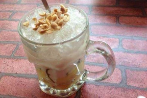 Ăn vặt Chè Cứu Đói