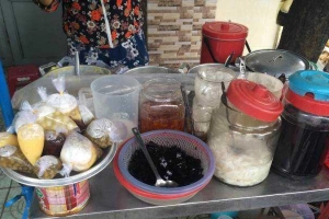 Ăn vặt Chè Dì Út