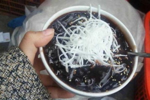 Ăn vặt Chè Đỗ Đen Nóng - Minh Khai